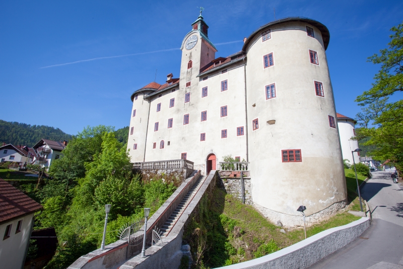 View of Gewerkenegg Castle, the central location of the Idrija Municipal Museum. Author: Bojan Tavčar