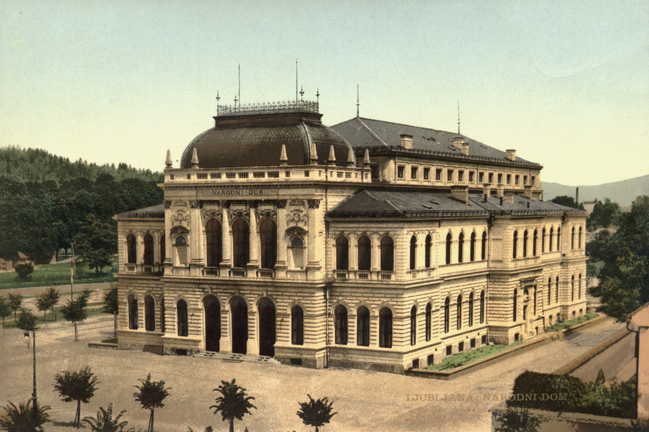 National_Gallery_of_Slovenia_1910_postcard.jpg
