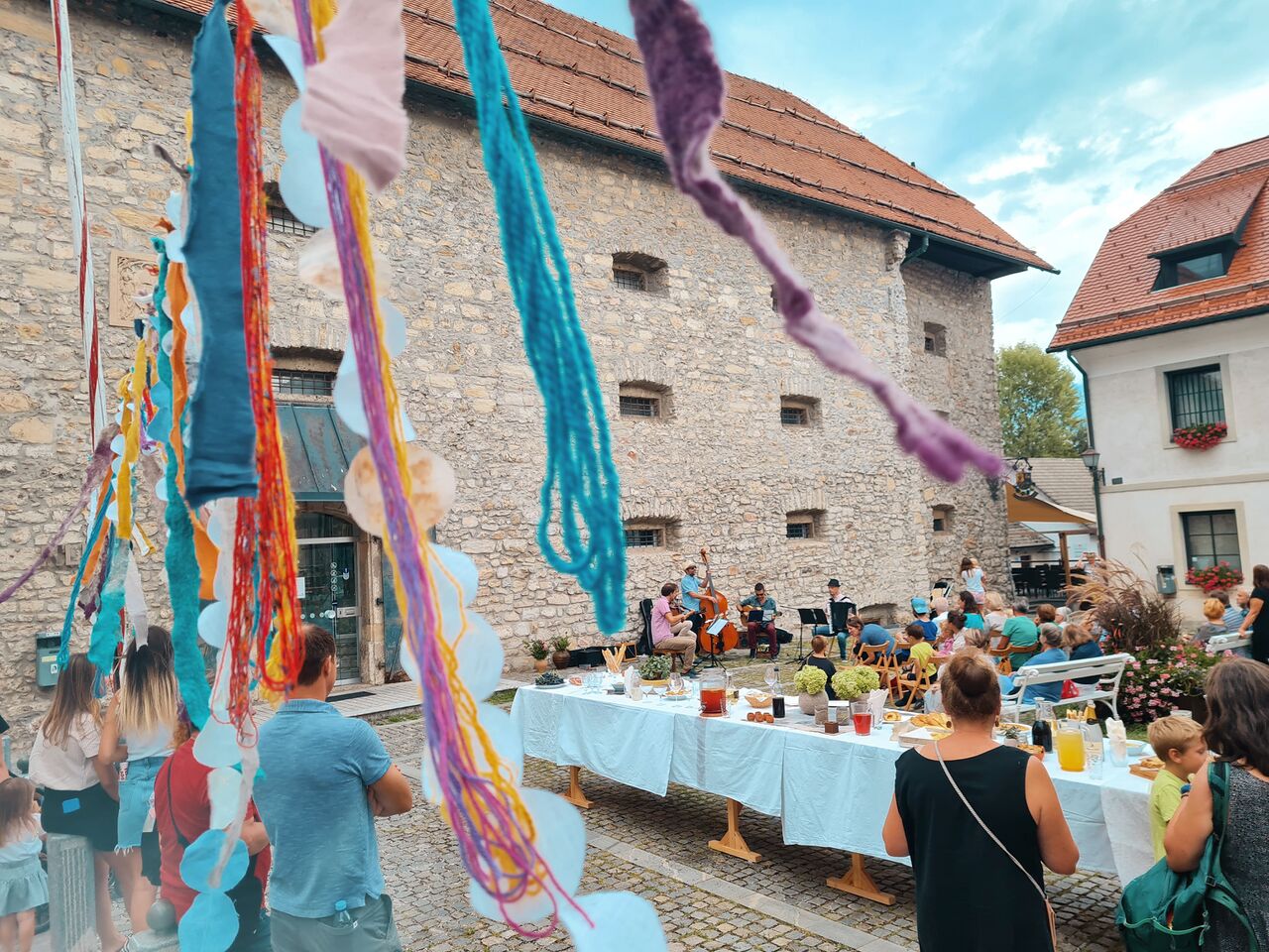 Concert by acoustic quintet Swingatan at Pisana Loka Festival in Škofja Loka, 2022. Author: Denys Shadro