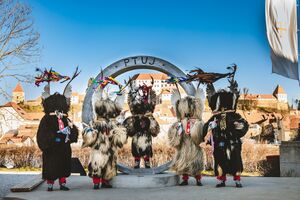 Kurents at the Ptuj Ring monument, Ptuj 2023. Author: Stanko Vozel