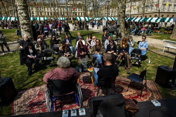 Open air book fair in Congress Square, 2023.
