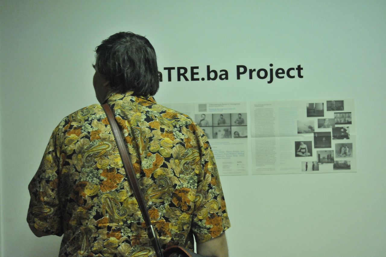 File:Photon Gallery 2010 namaTRE.ba project.jpg