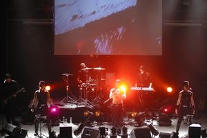 <!--LINK'" 0:1014--> concert, 2003