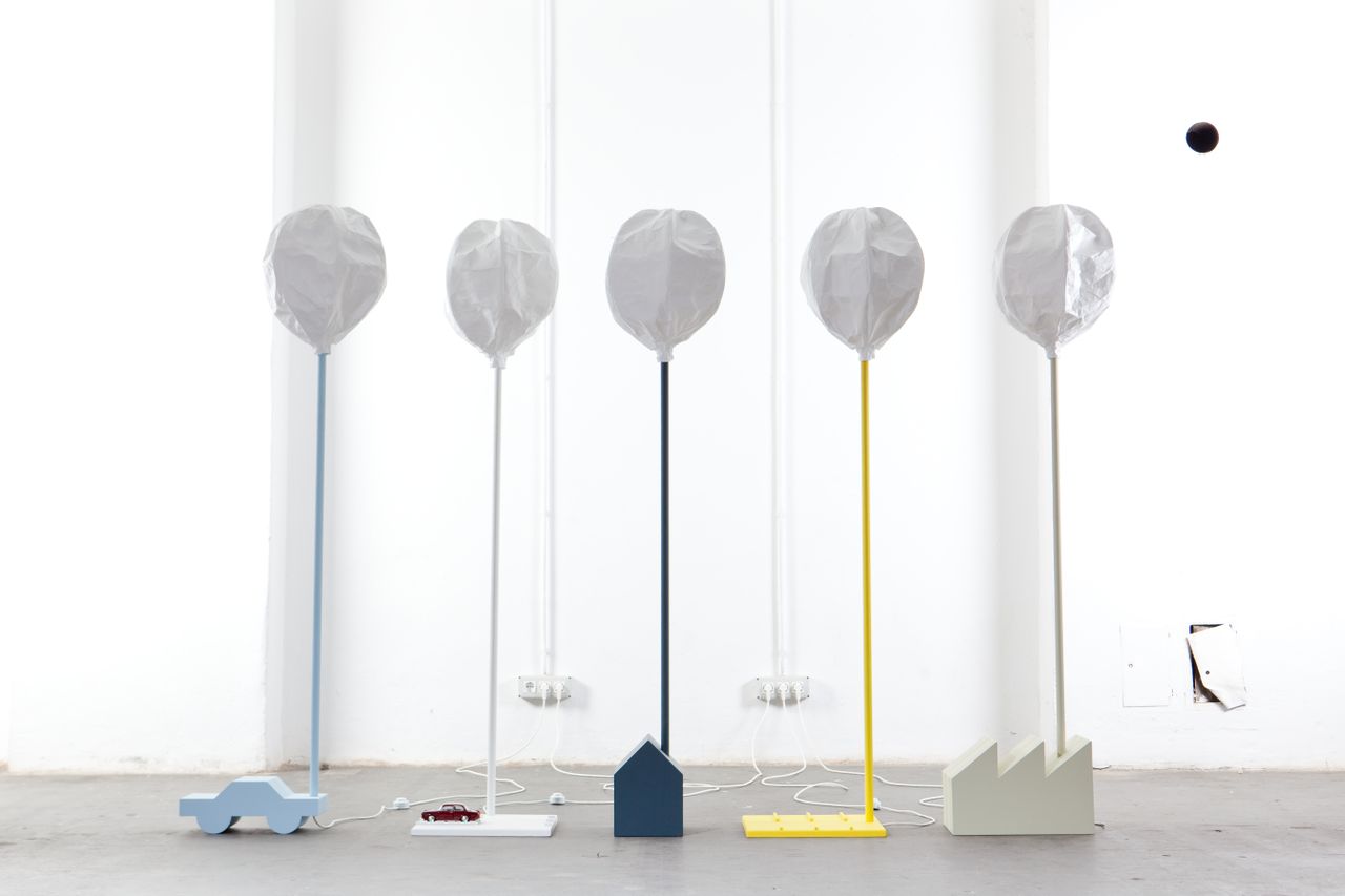 File:Vertigo Bird 2009 smoke.jpg