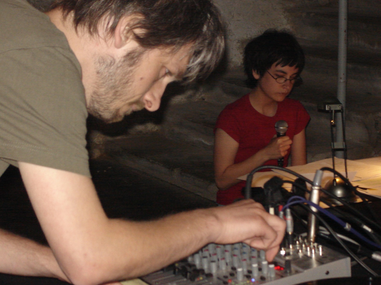 File:Foto spela trost2.jpg