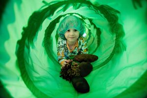 Experimental show <i>Heart and Belly Button</i>, <!--LINK'" 0:87-->, 2015.