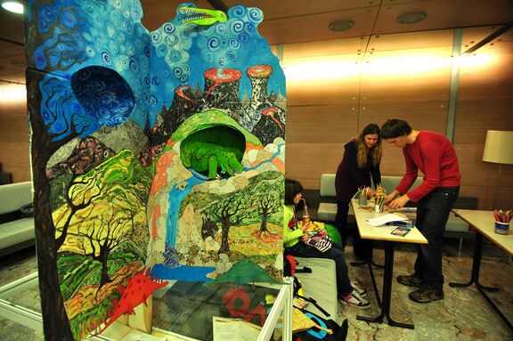 The workshop The Land of Dinosaurs as part of the Slovene Book Fair, 2010.