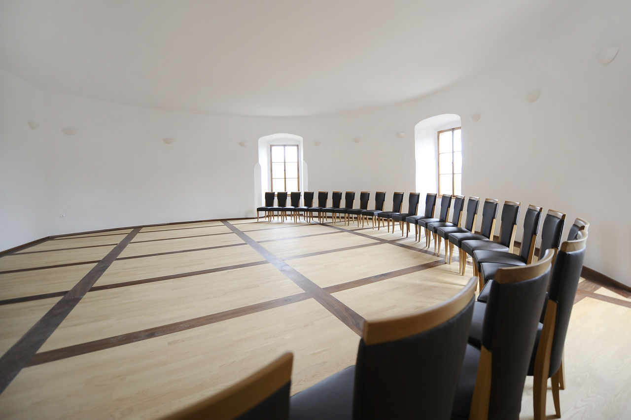 File:Rajhenburg Castle 2012 round hall.jpg