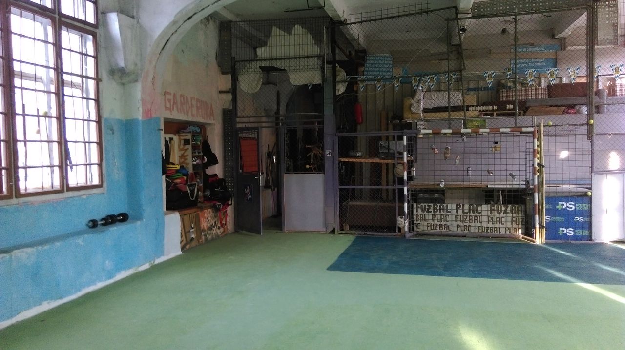 File:Tovarna Rog 2016 interior.jpg