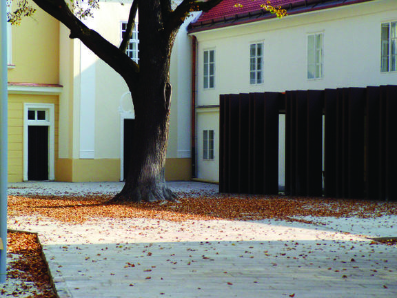 A courtyard of the Koroška Central Library at Ravne na Koroškem, conceived by Studio AKKA