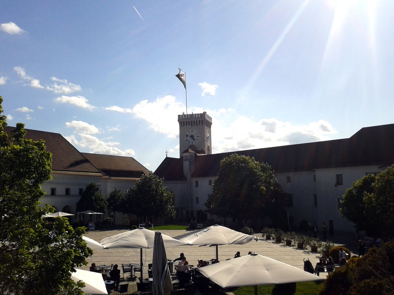 File:Ljubljana Castle 2012 courtyard.jpg