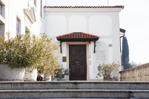 The entrance of the <!--LINK'" 0:952-->.