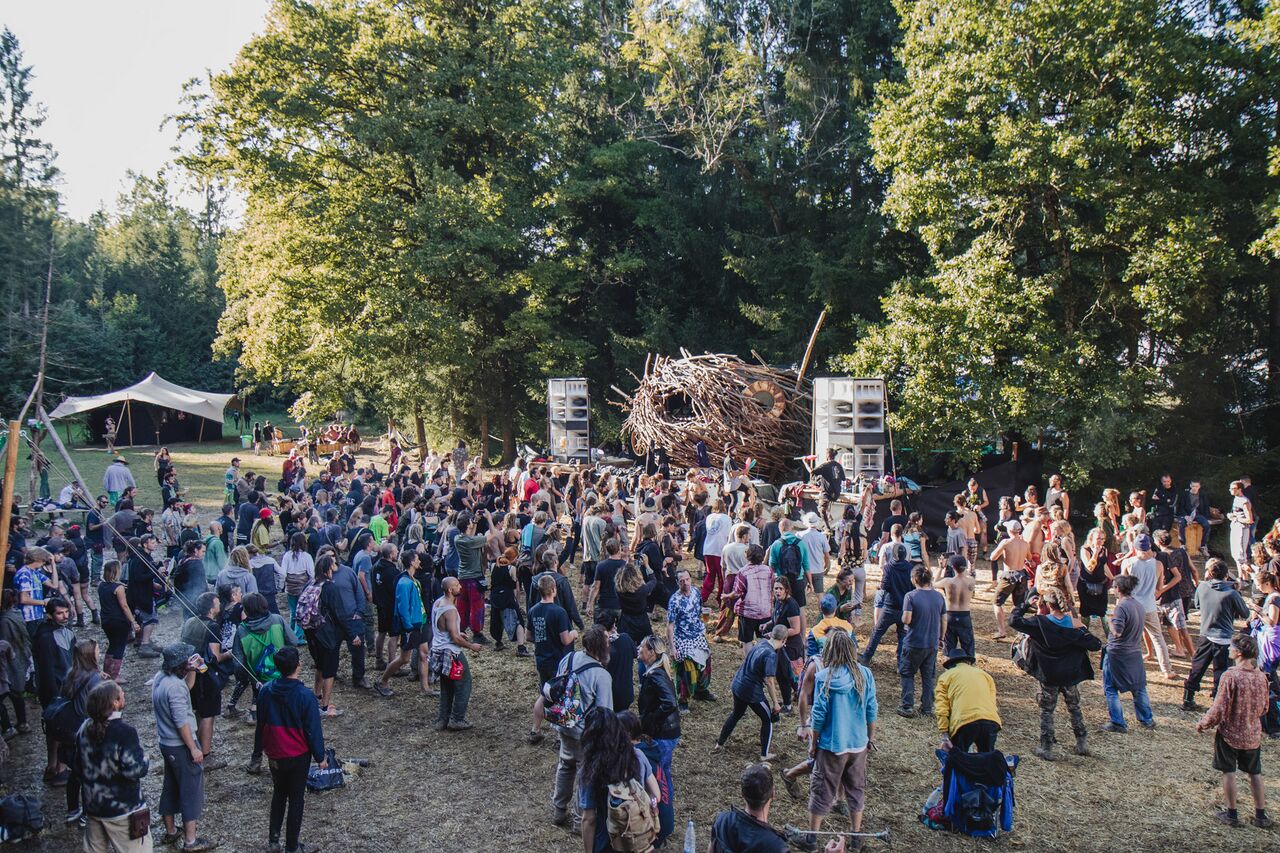 Crowd dancing at Hallucinatorium stage, Drops Festival 2021