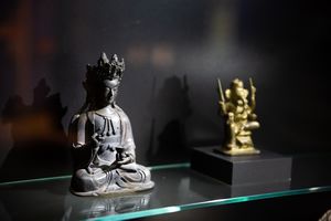 Artifacts featured in the permanent exhibition <i>Between Nature and Culture</i>, <!--LINK'" 0:135-->.