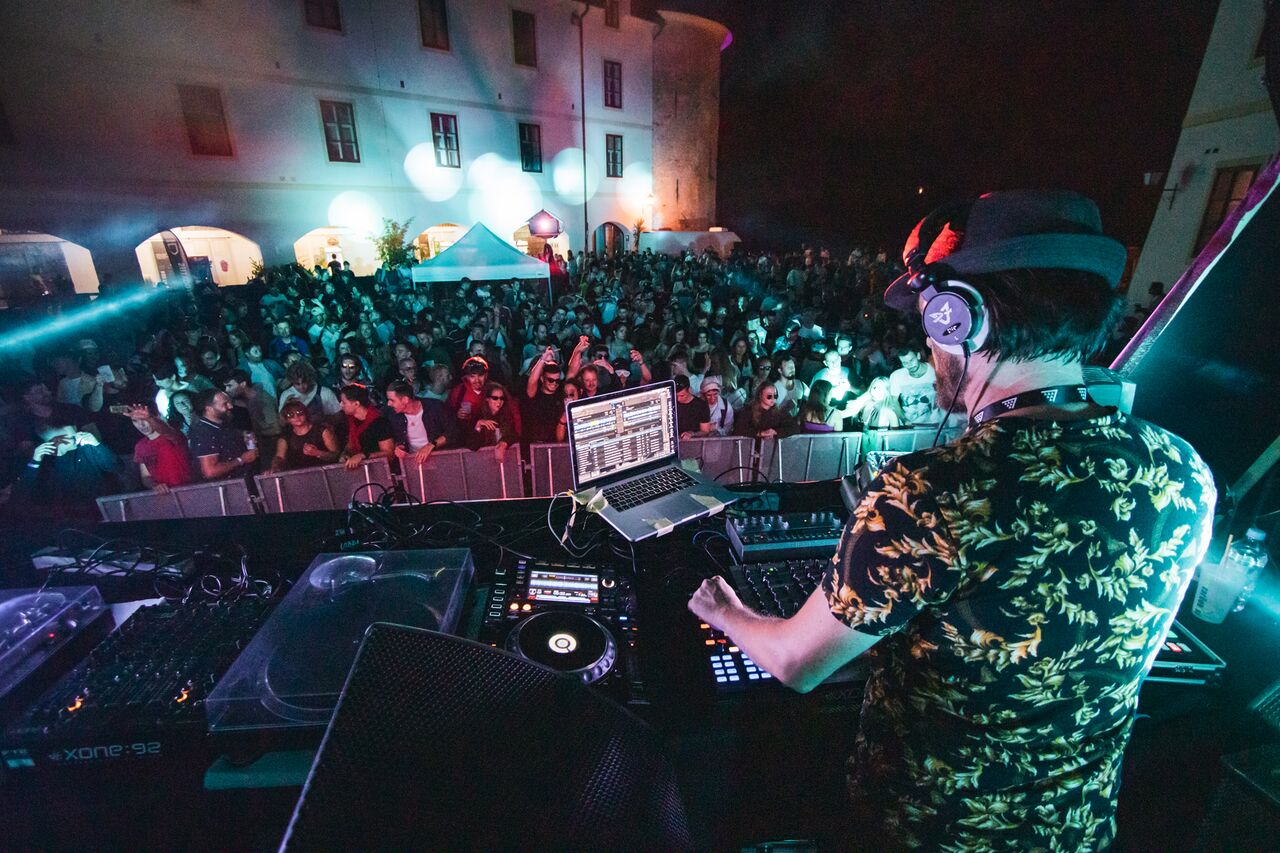 Diskoloka with Slovenian DJ Tomy DeClerque at the Loka Castle, Pisana Loka Festival 2022. Author: Anja Strojan