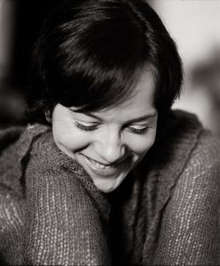 Guitar player and singer/songwriter <!--LINK'" 0:205-->