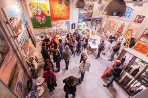 Visitors at a residency exhibition of the ART CIRCLE International Visual Arts Festival 2024.