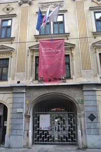 <!--LINK'" 0:182--> entrance at Mestni trg 17 in Ljubljana old town, 2015