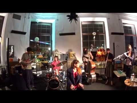 Orkestrada, Kmet, Salon uporabnih umetnosti 2014